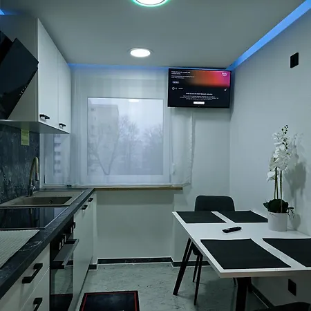 Modern Neuburg N - Neu - 3 Zimmer, Stellplatz, Ausgestattet, Kueche, 4 Tv, Wi-fi Neubourg-sur-le-Danube